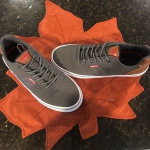 Levis Men’s Shoe Size 8